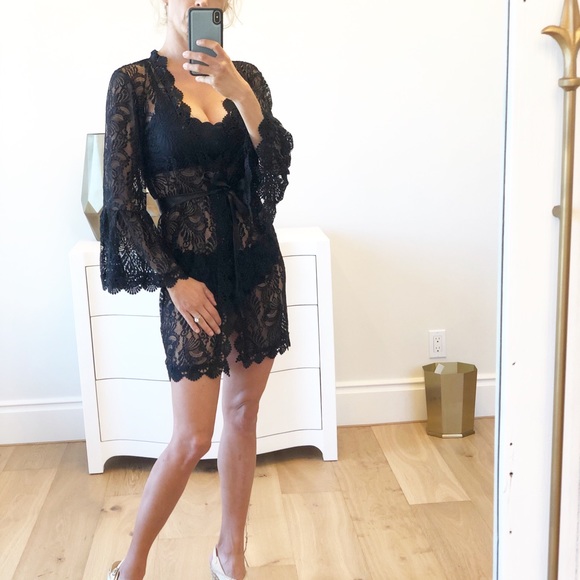 TAHITI Black Lace Coverup Robe w Sash - Picture 5 of 8